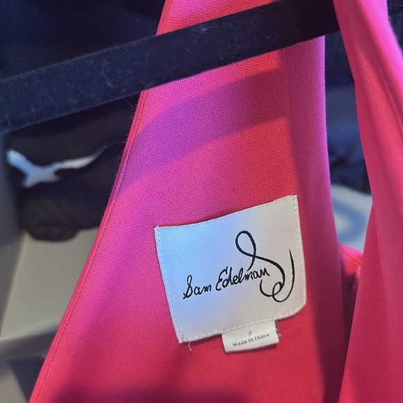 Sam Edelman hot pink sleeveless v neck side zipper closure cropped jumpsuit 2 - Picture 2 of 3